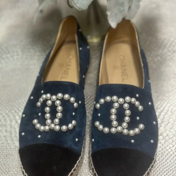 CHANEL Navy Pearl Espadrilles - Picture 3 of 5
